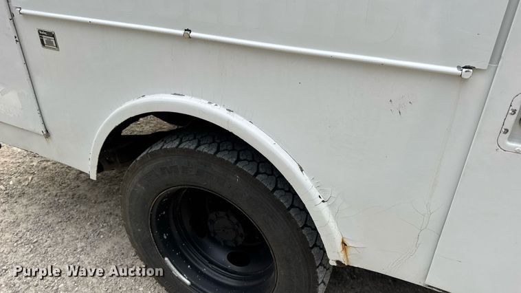 image for item DW6515 2017 Ford F550 Super Duty XL utility / service truck