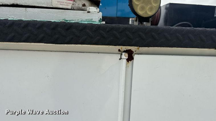 image for item DW6515 2017 Ford F550 Super Duty XL utility / service truck