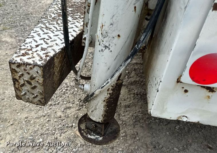 image for item DW6515 2017 Ford F550 Super Duty XL utility / service truck