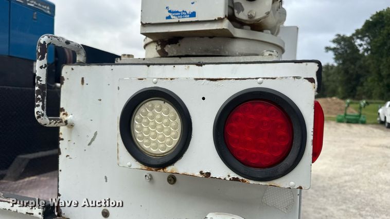 image for item DW6515 2017 Ford F550 Super Duty XL utility / service truck