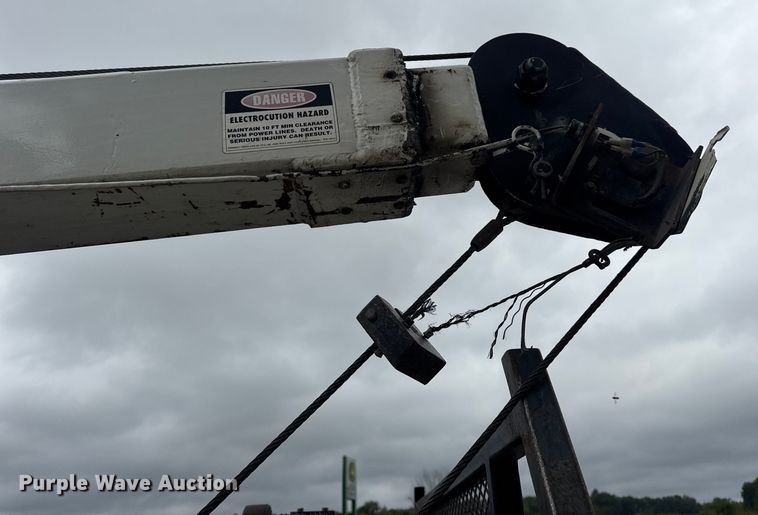 image for item DW6515 2017 Ford F550 Super Duty XL utility / service truck