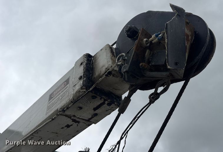 image for item DW6515 2017 Ford F550 Super Duty XL utility / service truck