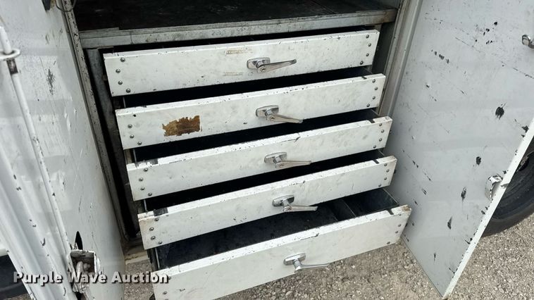 image for item DW6515 2017 Ford F550 Super Duty XL utility / service truck