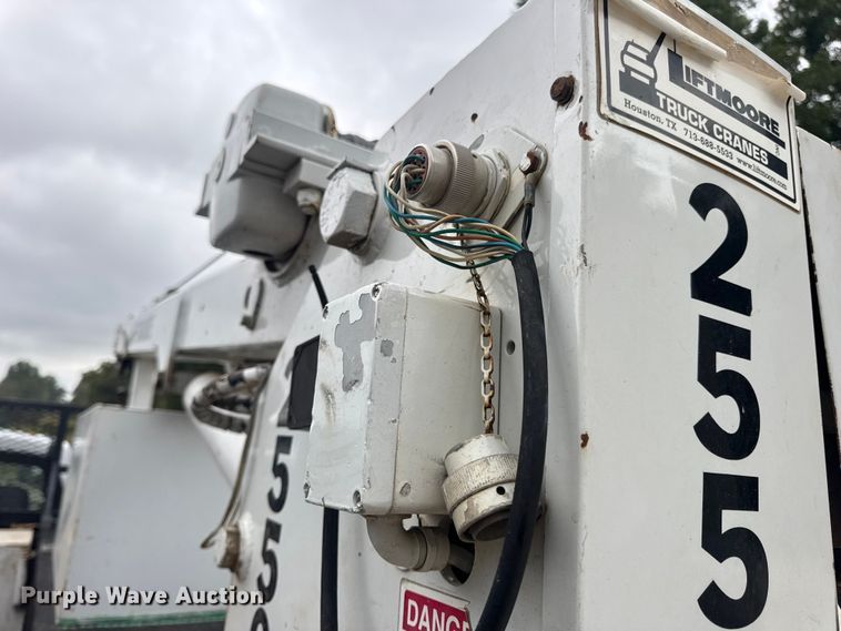 image for item DW6515 2017 Ford F550 Super Duty XL utility / service truck