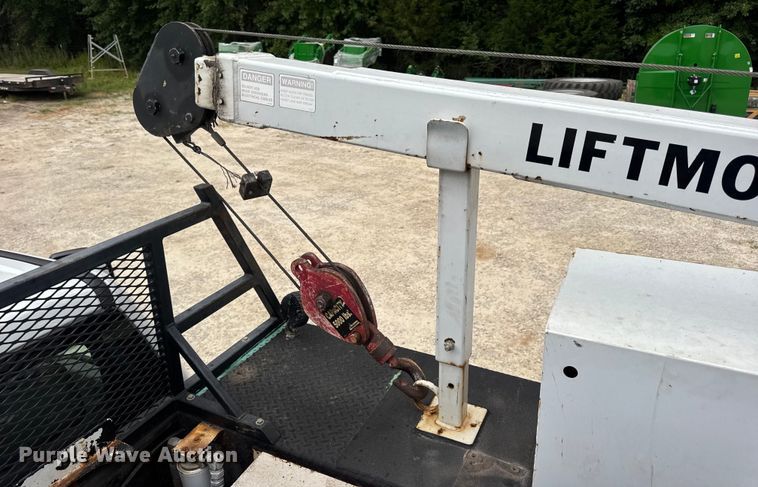 image for item DW6515 2017 Ford F550 Super Duty XL utility / service truck