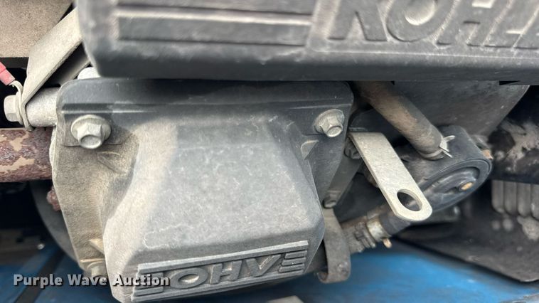 image for item DW6515 2017 Ford F550 Super Duty XL utility / service truck