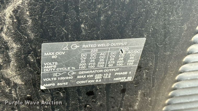 image for item DW6515 2017 Ford F550 Super Duty XL utility / service truck