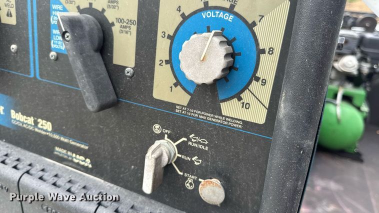 image for item DW6515 2017 Ford F550 Super Duty XL utility / service truck