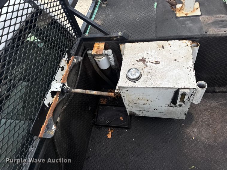 image for item DW6515 2017 Ford F550 Super Duty XL utility / service truck