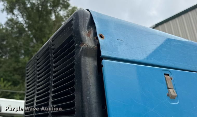 image for item DW6515 2017 Ford F550 Super Duty XL utility / service truck