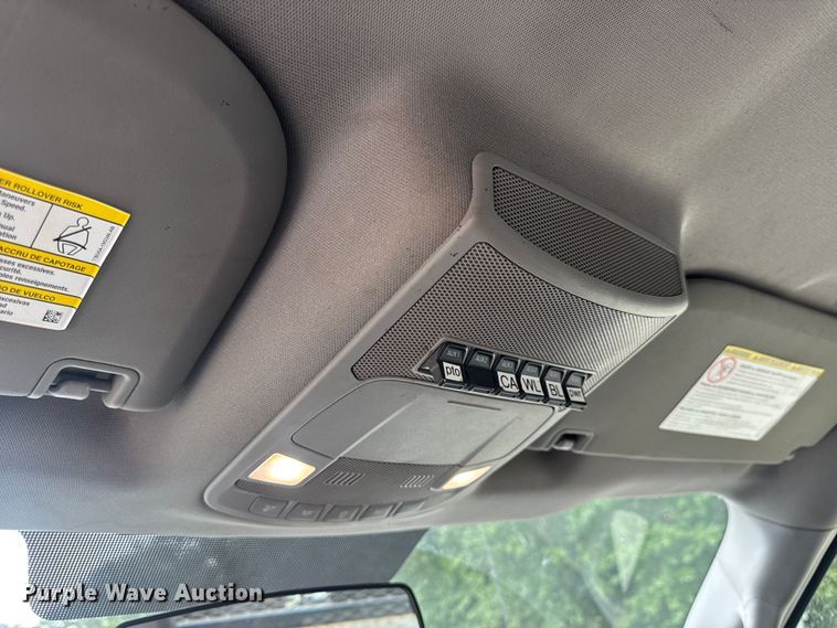 image for item DW6515 2017 Ford F550 Super Duty XL utility / service truck