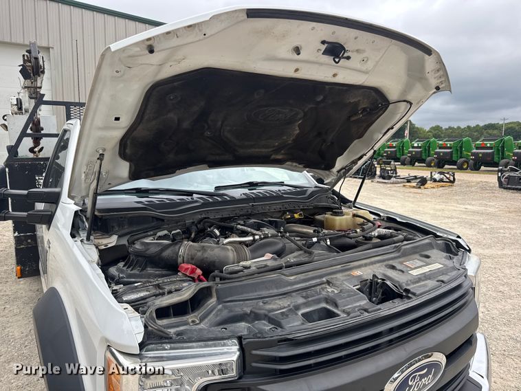 image for item DW6515 2017 Ford F550 Super Duty XL utility / service truck
