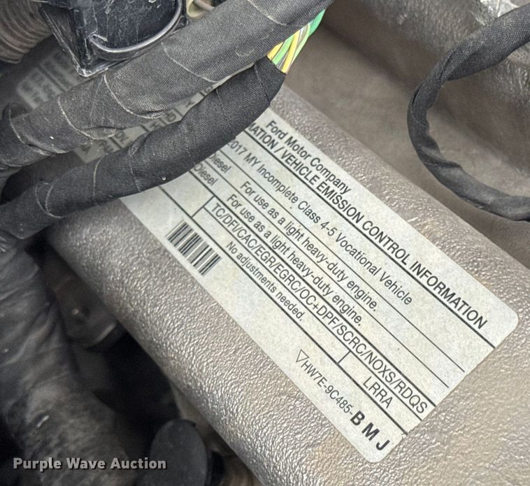 image for item DW6515 2017 Ford F550 Super Duty XL utility / service truck