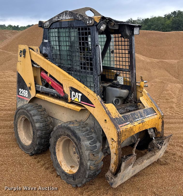 MINI CARGADOR SOBRE RUEDAS 2004 CATERPILLAR 226B