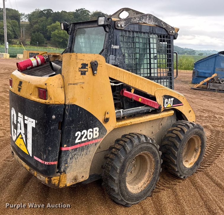 MINI CARGADOR SOBRE RUEDAS 2004 CATERPILLAR 226B