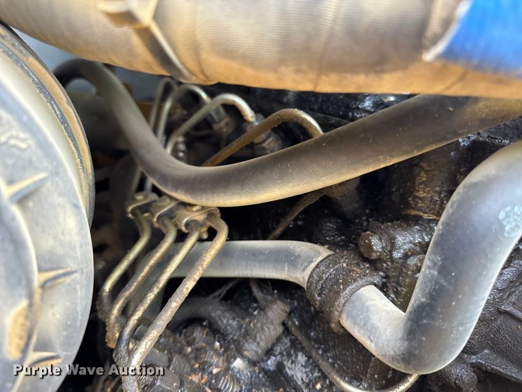 image for item DW6517 2004 Caterpillar 226B skid steer loader