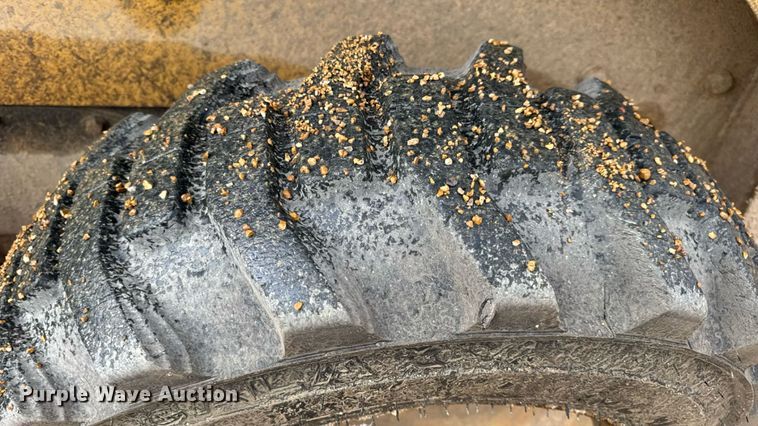 image for item DW6517 2004 Caterpillar 226B skid steer loader