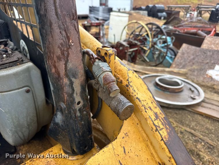 image for item DW6518 2000 Caterpillar 226 skid steer loader