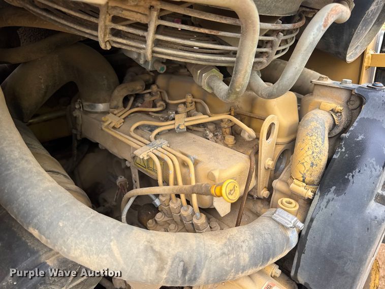 image for item DW6518 2000 Caterpillar 226 skid steer loader