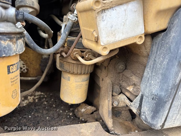 image for item DW6518 2000 Caterpillar 226 skid steer loader