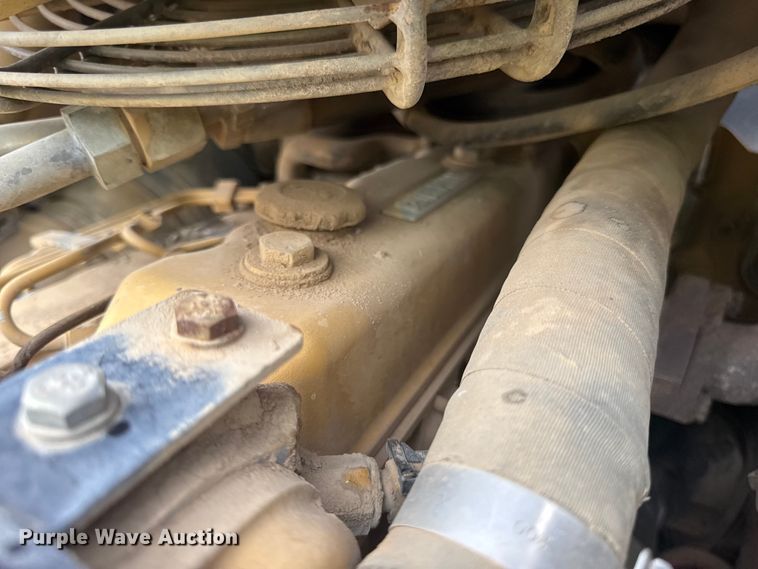 image for item DW6518 2000 Caterpillar 226 skid steer loader