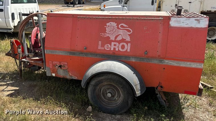image for item DW6519 1994 LeRoi 3271X69 air compressor