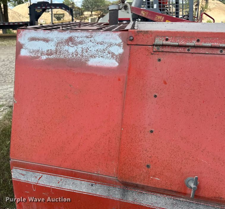 image for item DW6519 1994 LeRoi 3271X69 air compressor