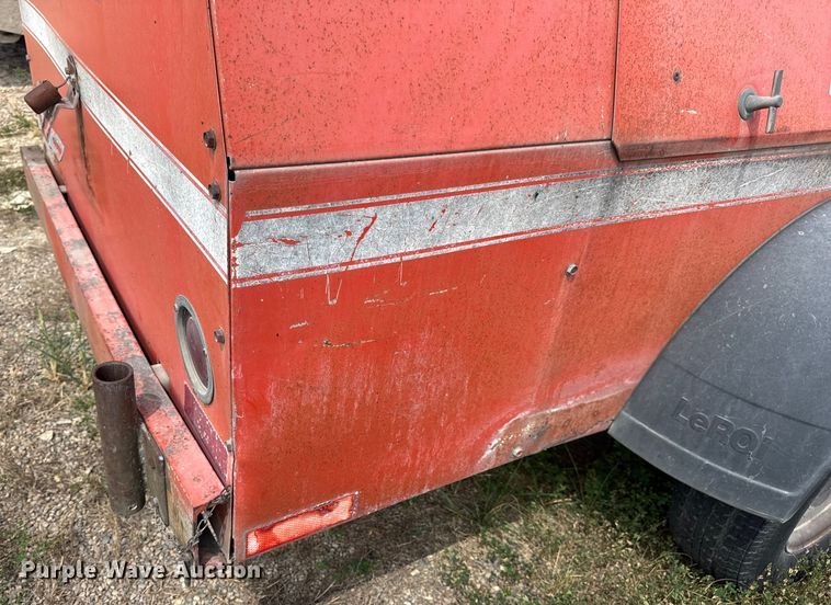 image for item DW6519 1994 LeRoi 3271X69 air compressor