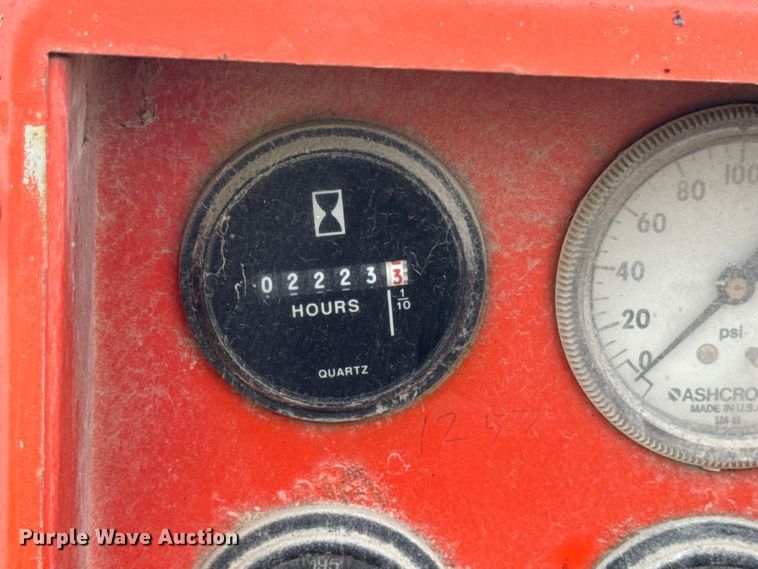 image for item DW6519 1994 LeRoi 3271X69 air compressor