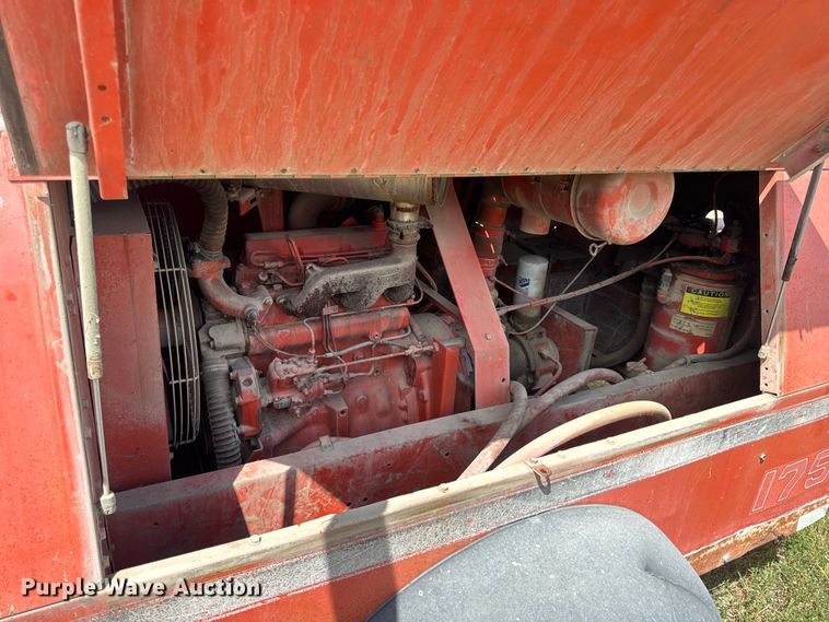 image for item DW6519 1994 LeRoi 3271X69 air compressor