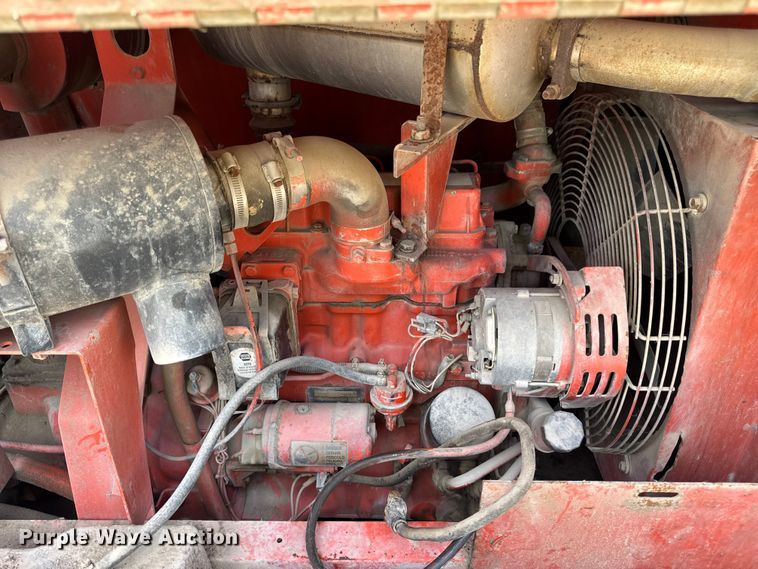 image for item DW6519 1994 LeRoi 3271X69 air compressor