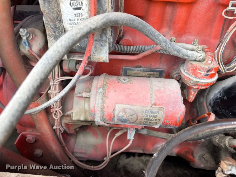 image for item DW6519 1994 LeRoi 3271X69 air compressor