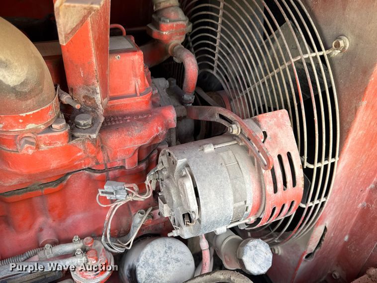 image for item DW6519 1994 LeRoi 3271X69 air compressor