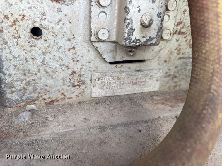 image for item DW6521 2005 Chevrolet C5500 utility / service truck