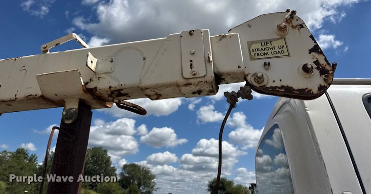 image for item DW6521 2005 Chevrolet C5500 utility / service truck