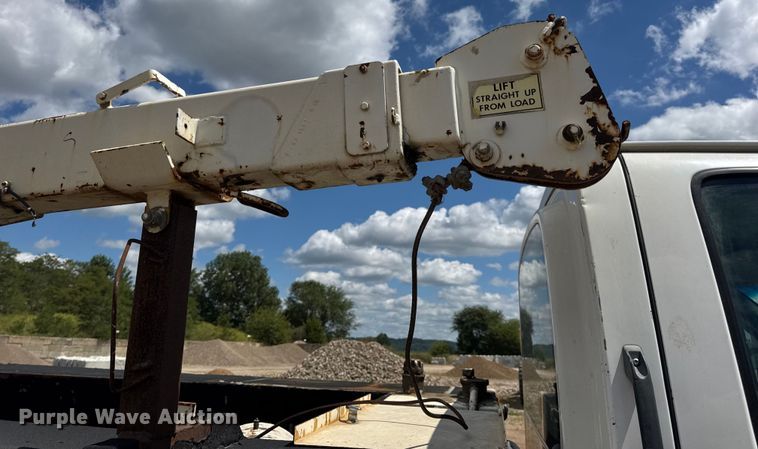 image for item DW6521 2005 Chevrolet C5500 utility / service truck