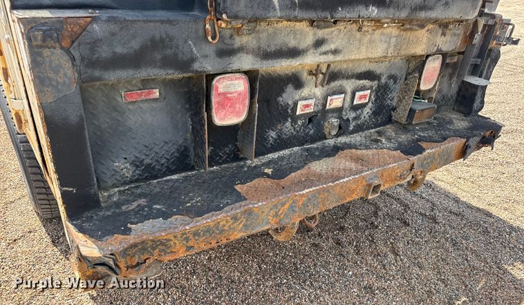 image for item DW6521 2005 Chevrolet C5500 utility / service truck