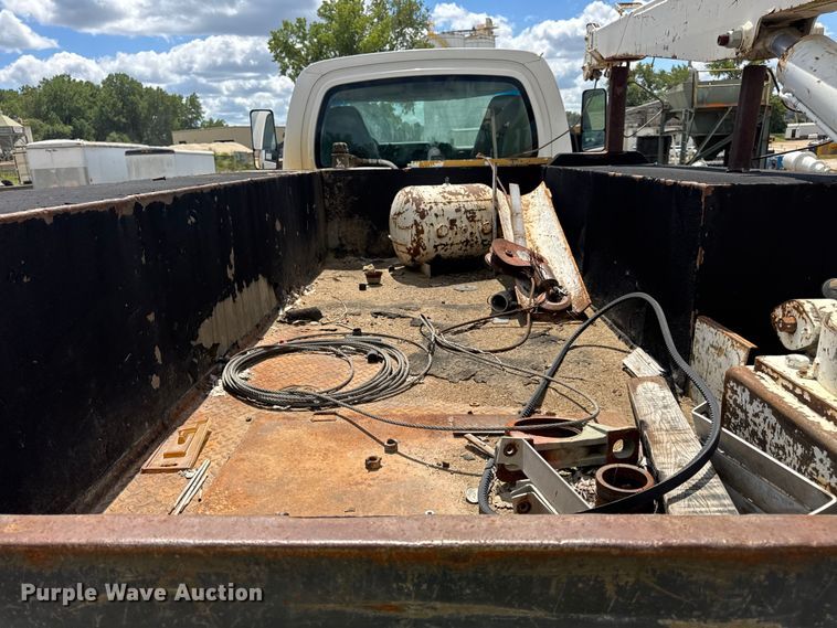 image for item DW6521 2005 Chevrolet C5500 utility / service truck