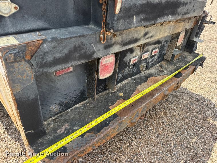 image for item DW6521 2005 Chevrolet C5500 utility / service truck