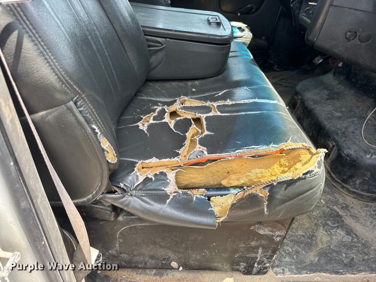 image for item DW6521 2005 Chevrolet C5500 utility / service truck