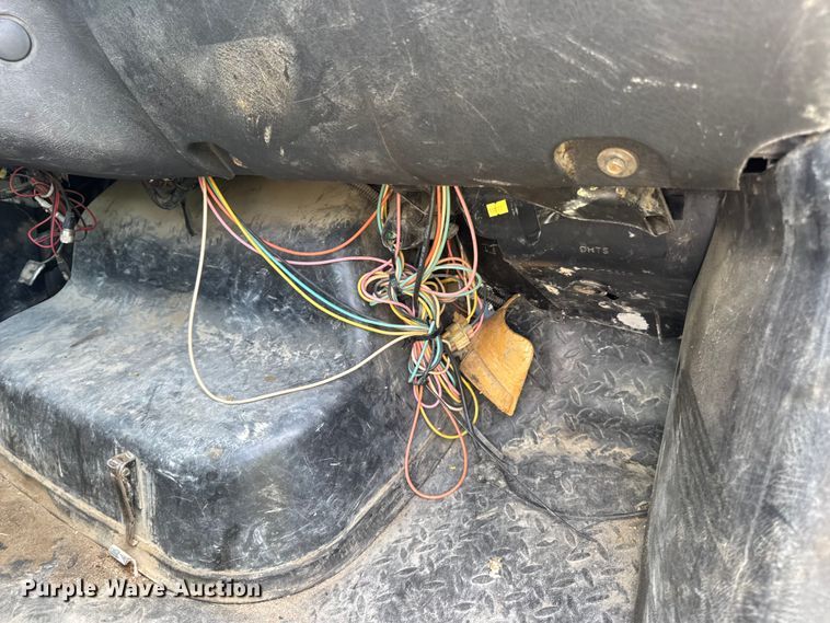 image for item DW6521 2005 Chevrolet C5500 utility / service truck