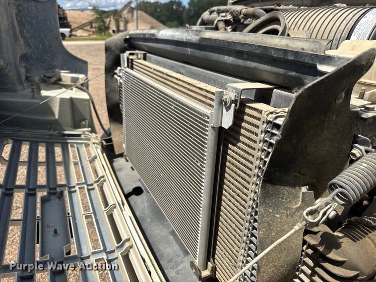 image for item DW6521 2005 Chevrolet C5500 utility / service truck