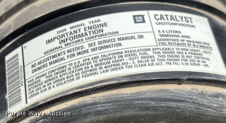 image for item DW6521 2005 Chevrolet C5500 utility / service truck