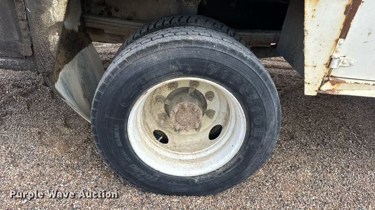 image for item DW6521 2005 Chevrolet C5500 utility / service truck