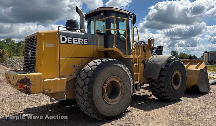 image for item DW6522 2007 John Deere 824J wheel loader