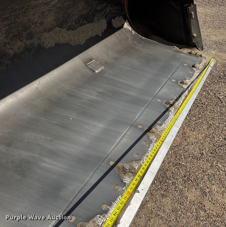 image for item DW6522 2007 John Deere 824J wheel loader