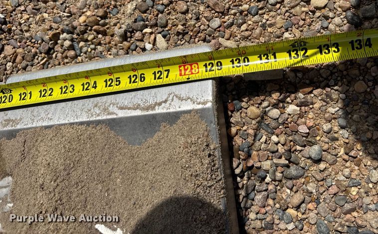 image for item DW6522 2007 John Deere 824J wheel loader