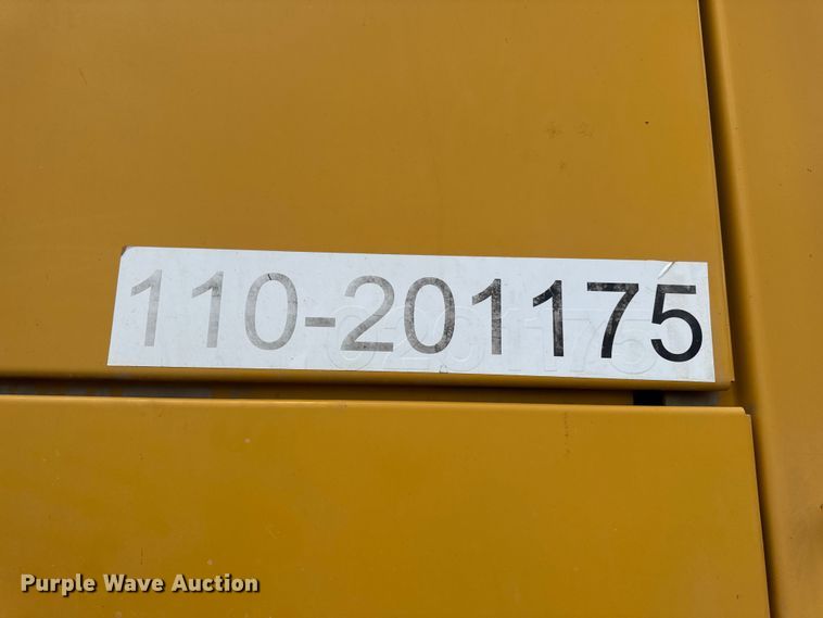 image for item DW6522 2007 John Deere 824J wheel loader