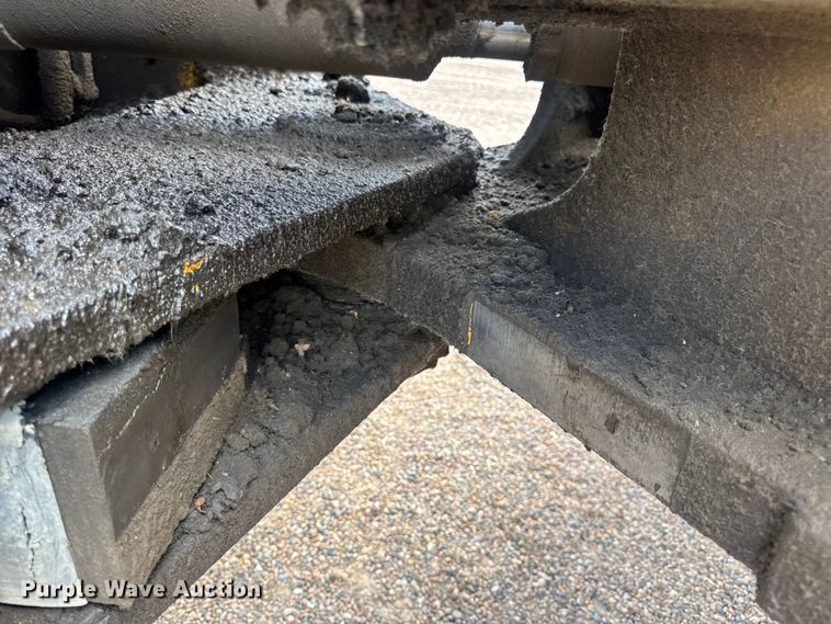 image for item DW6522 2007 John Deere 824J wheel loader