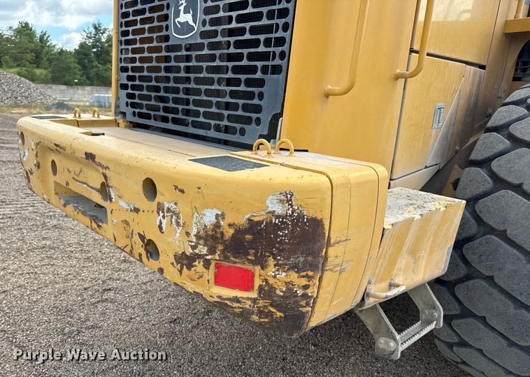 image for item DW6522 2007 John Deere 824J wheel loader